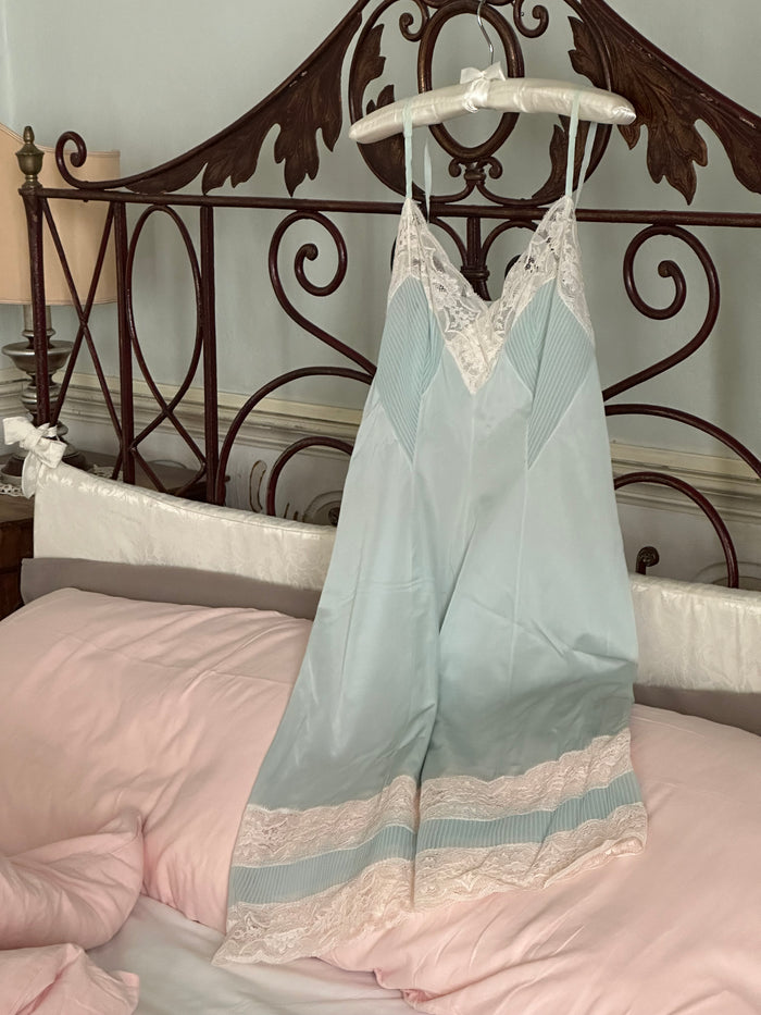 Vintage Lingerie Dress (s/m)