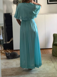 Vintage Robe (s)