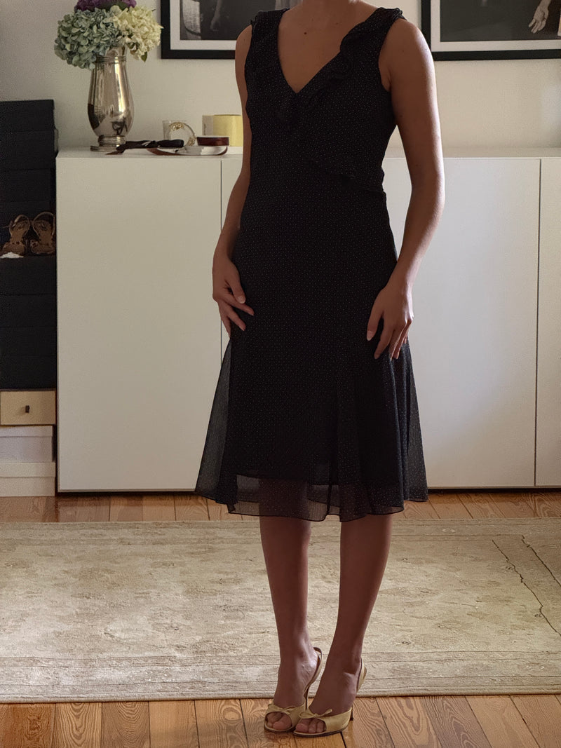 Vintage Ruffle Dress (s)