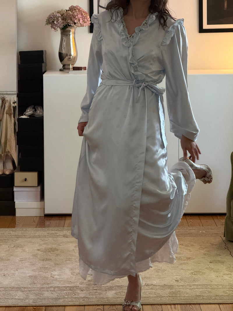 Vintage Robe (s)