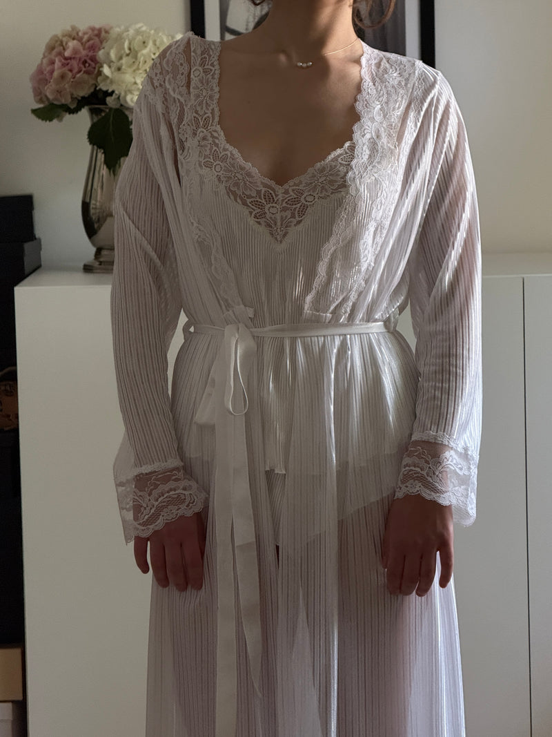 Vintage Lace Robe (s)