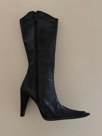 Vintage Leather Boots (35)