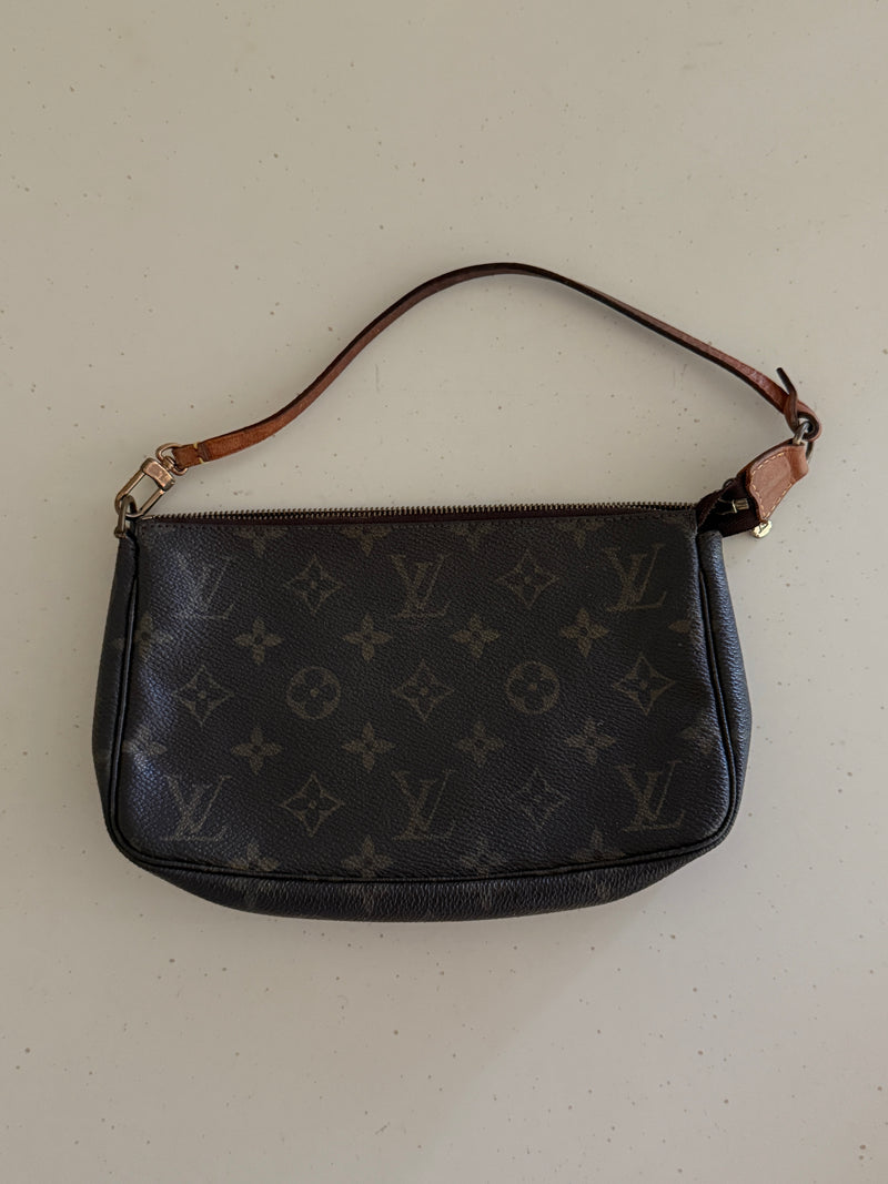 Louis Vuitton Pochette