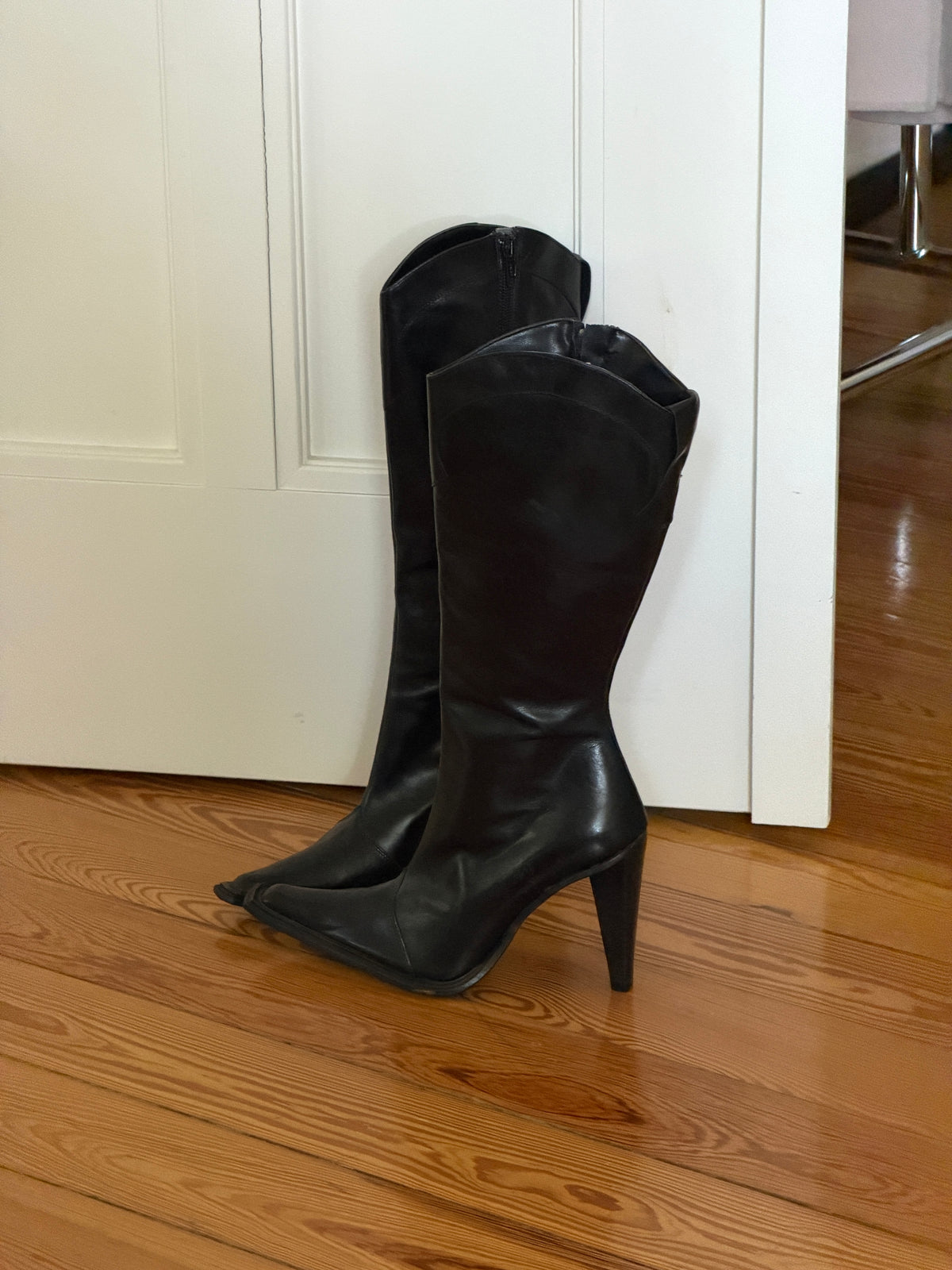 Vintage Leather Boots (35)