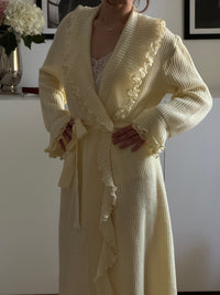 Vintage Ruffle Robe (m)