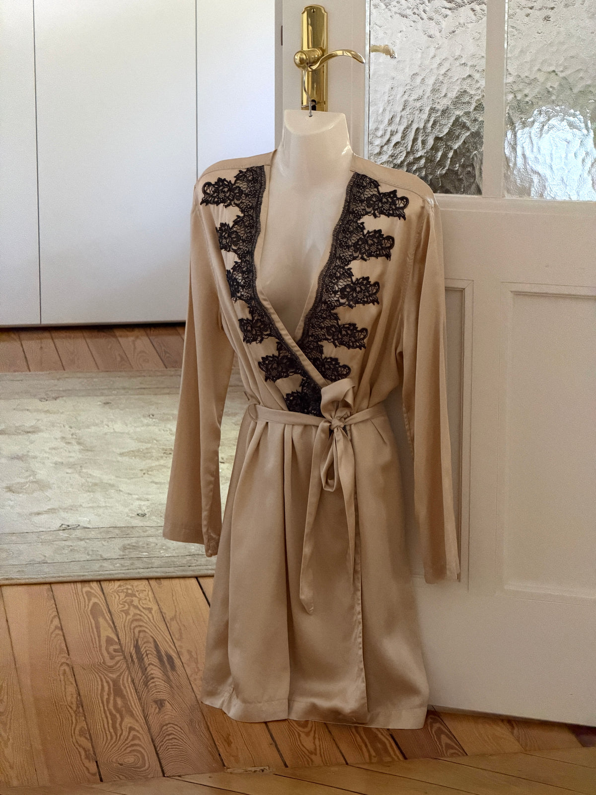 Vintage Silk Robe (m)