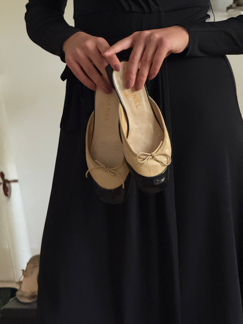 Chanel Mules (35)