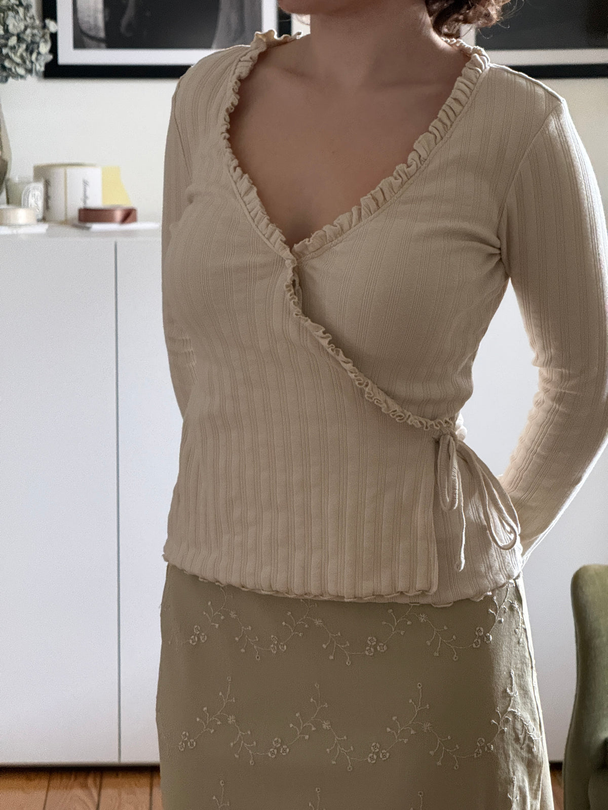 Ruffle Cardigan (s)