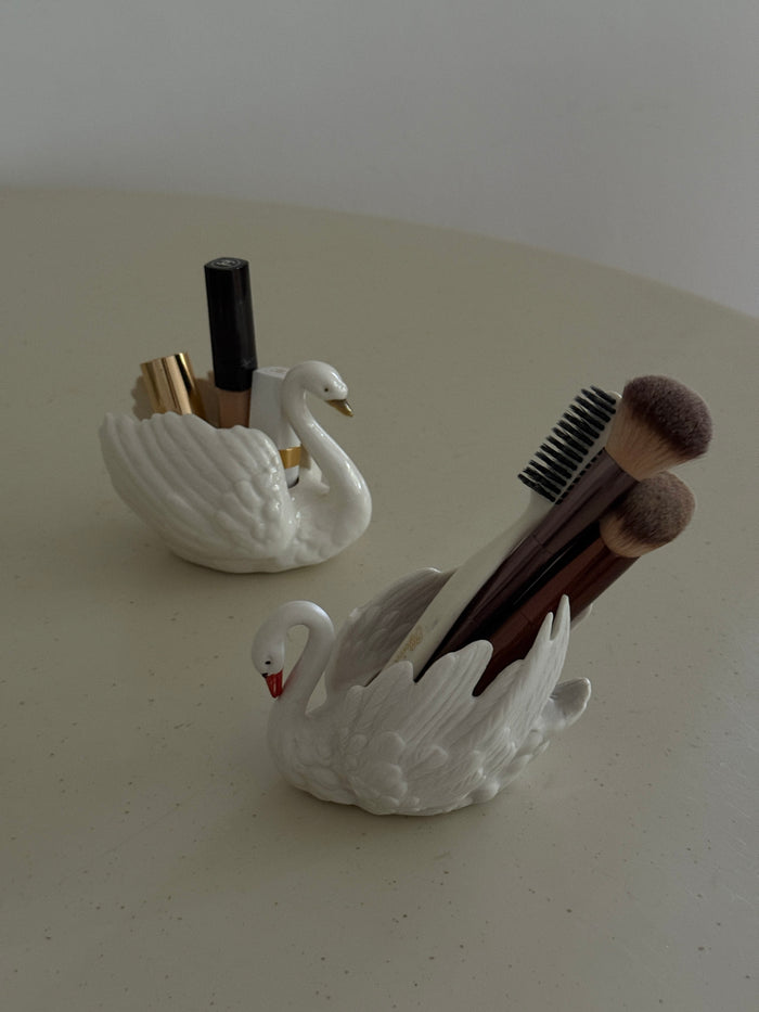 Vintage Swan Holder