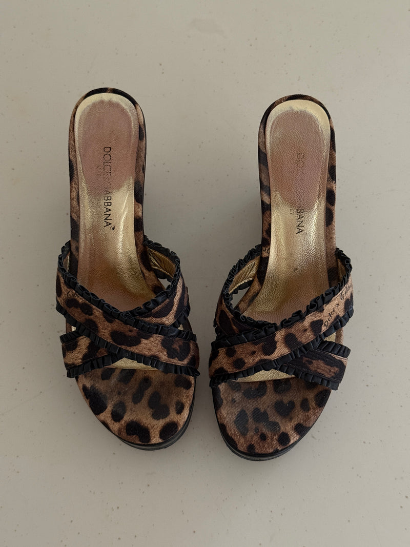 D&G Leo Mules (35)