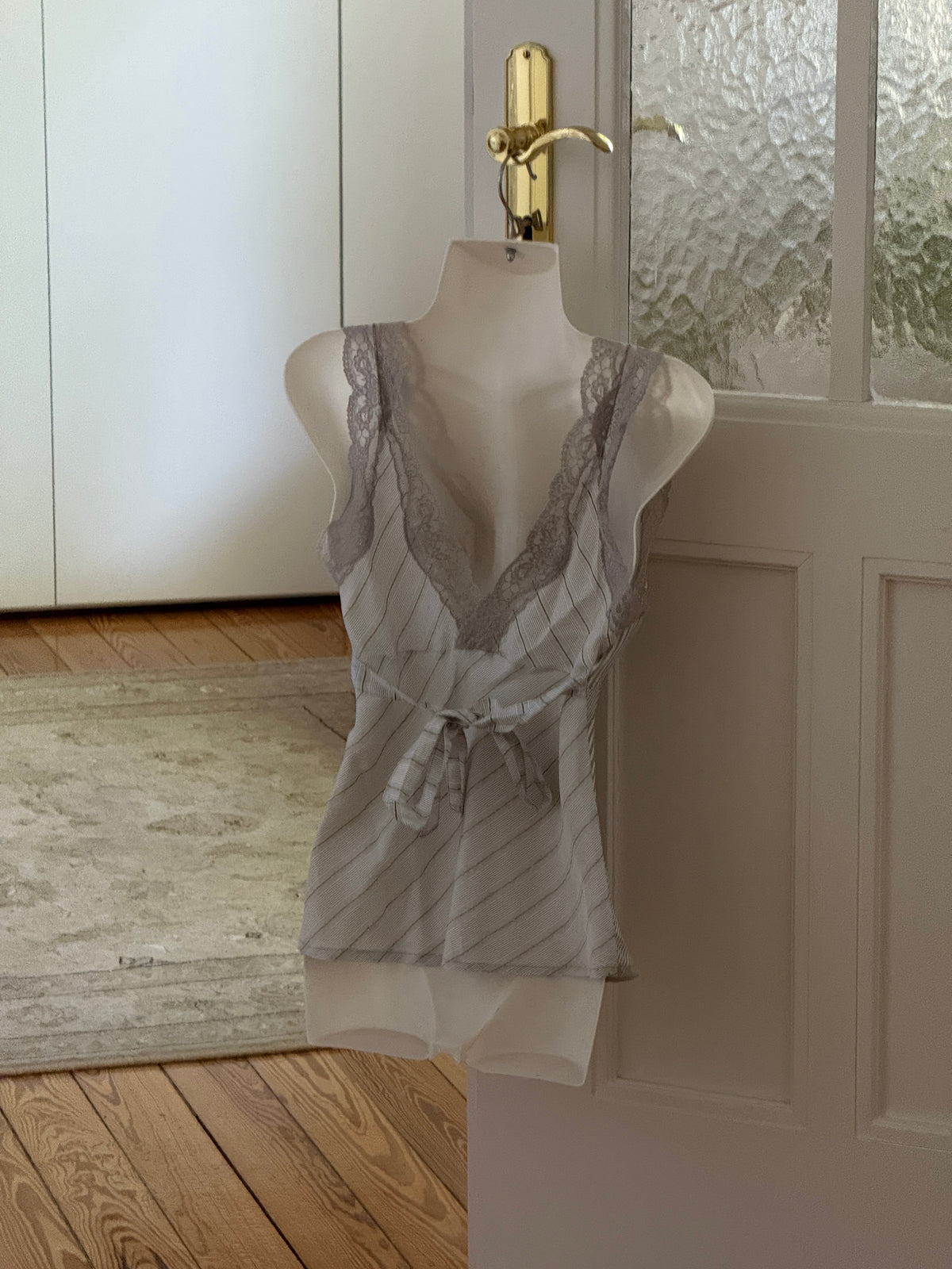 Vintage Lace Top (xs)