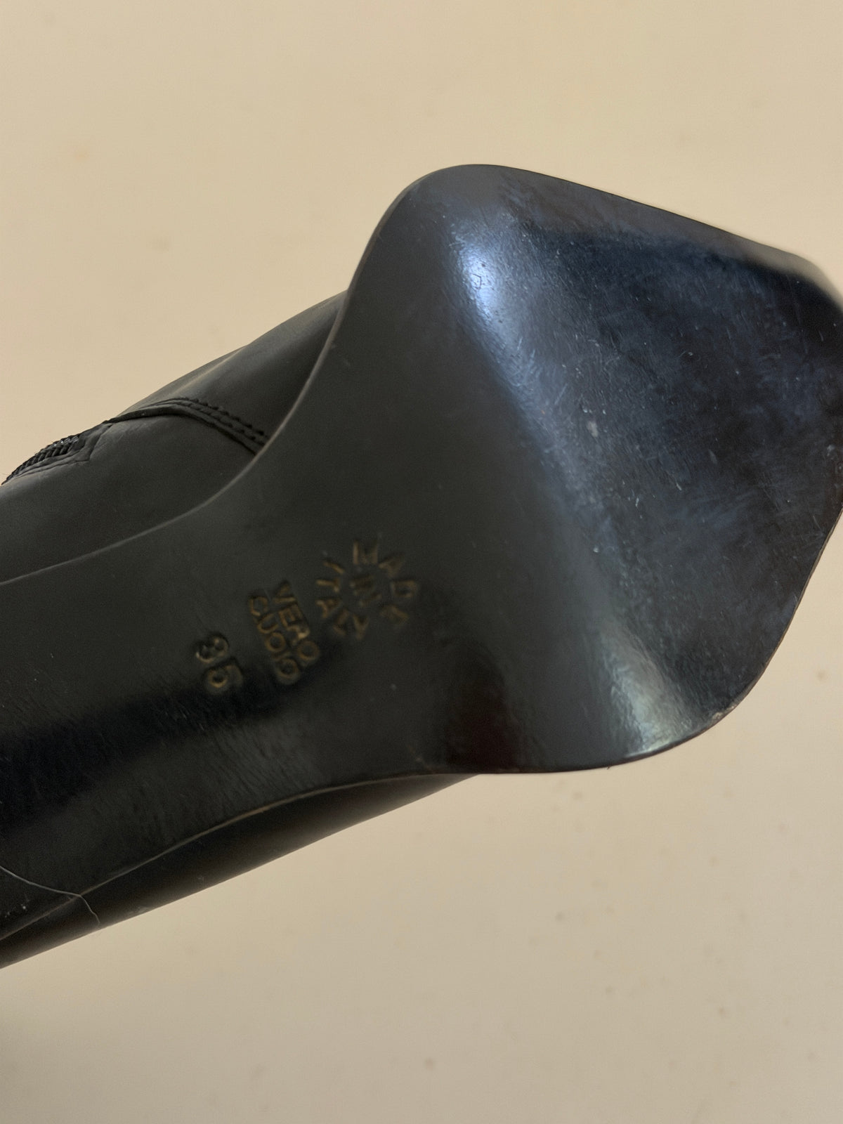 Vintage Leather Boots (35)