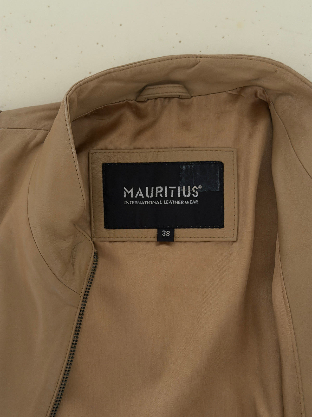 Vintage Leather Jacket (s)