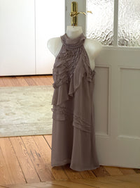 Vintage Ruffle Dress (s)