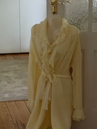 Vintage Ruffle Robe (m)
