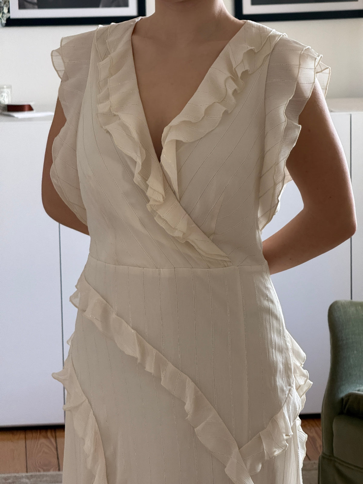DKNY Ruffle Dress (s)