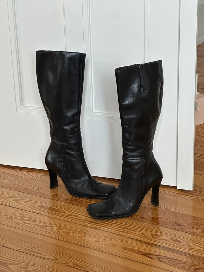 Vintage Leather Boots (37)