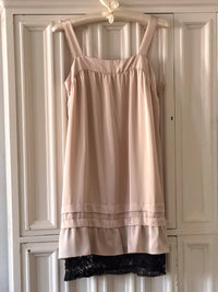 Vintage Lace Dress (s)