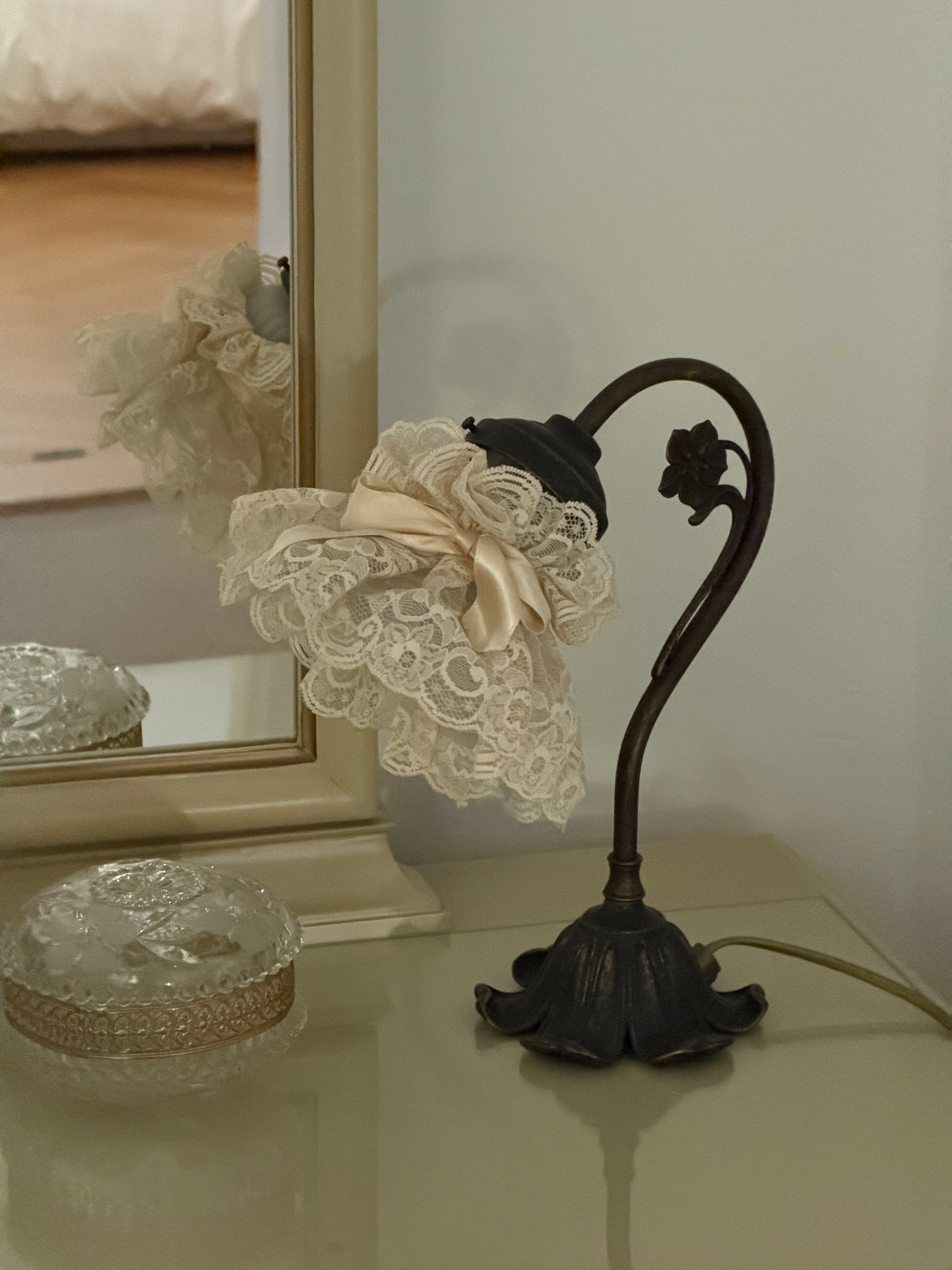 Vintage Lace Lamp