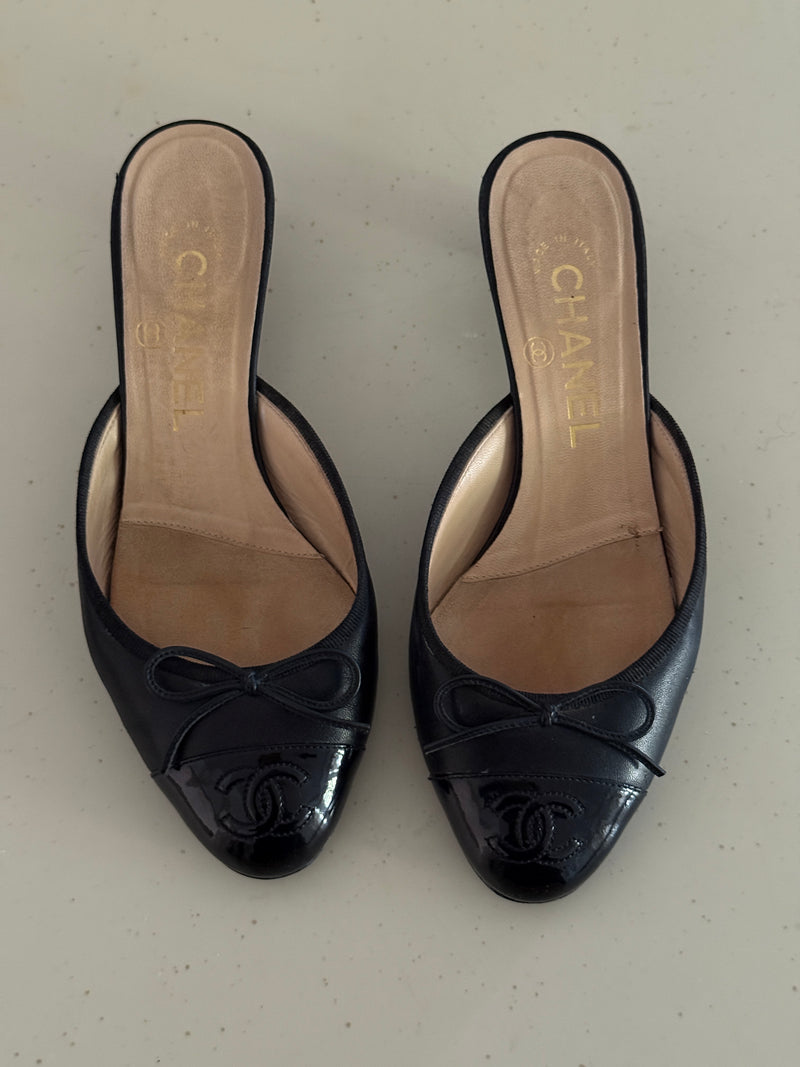Chanel Ballet Mules (36)