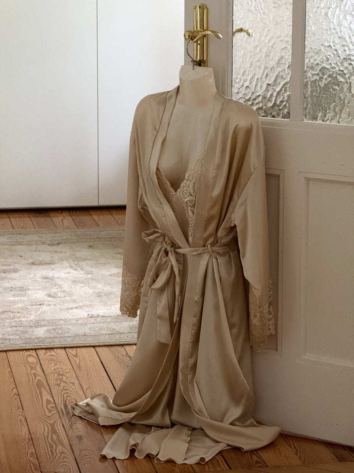 Vintage Lingerie Set (s)