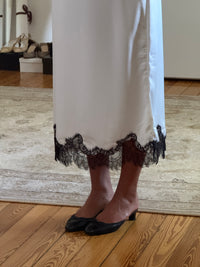Vintage Lace Skirt (m)