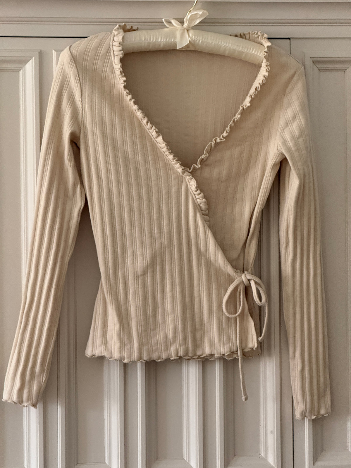 Ruffle Cardigan (s)