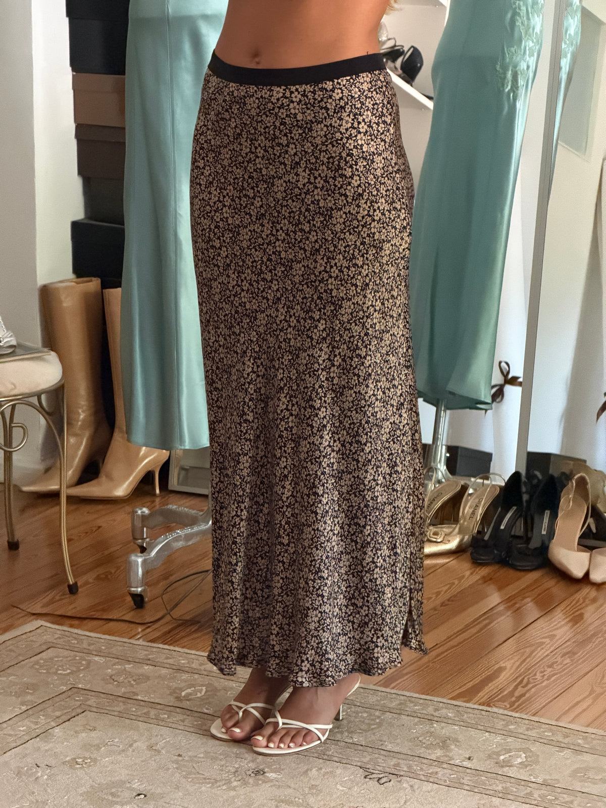 Floral Midi Skirt (s)