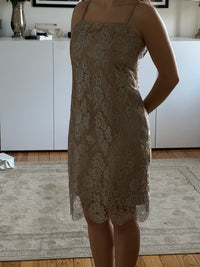 Vintage Lace Dress (s)