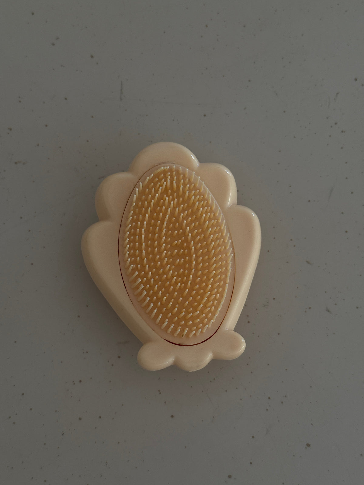 Seashell Brush