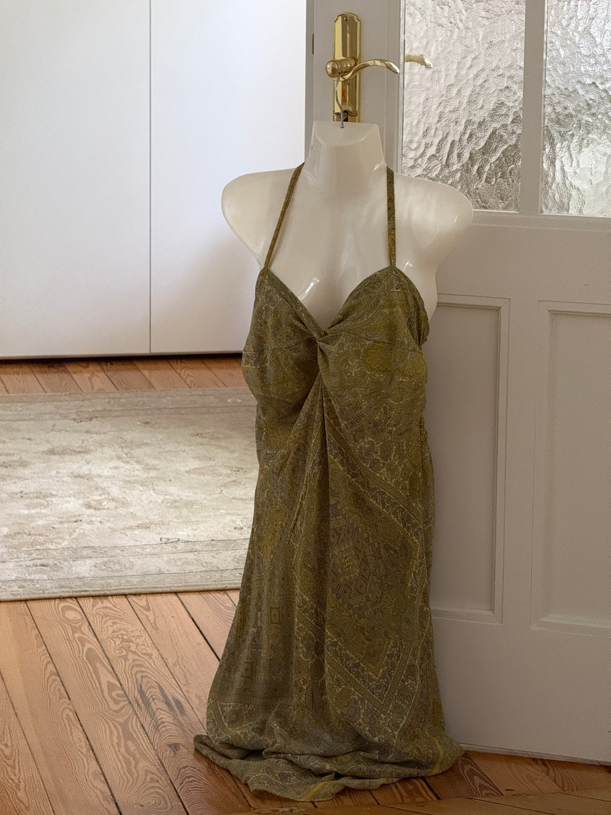 Neckholder Dress (s)