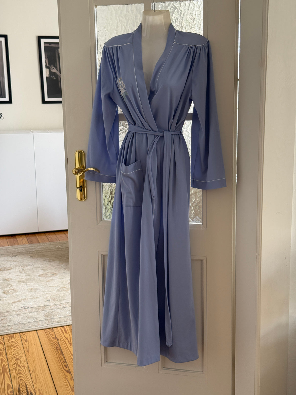 Vintage Robe (s)