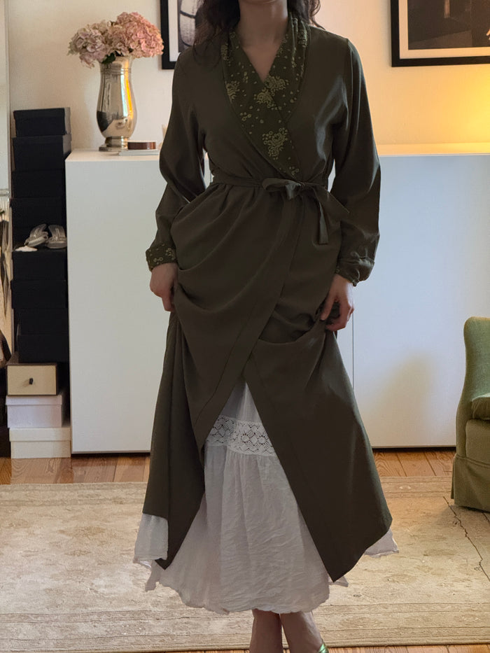 Vintage Robe (s)