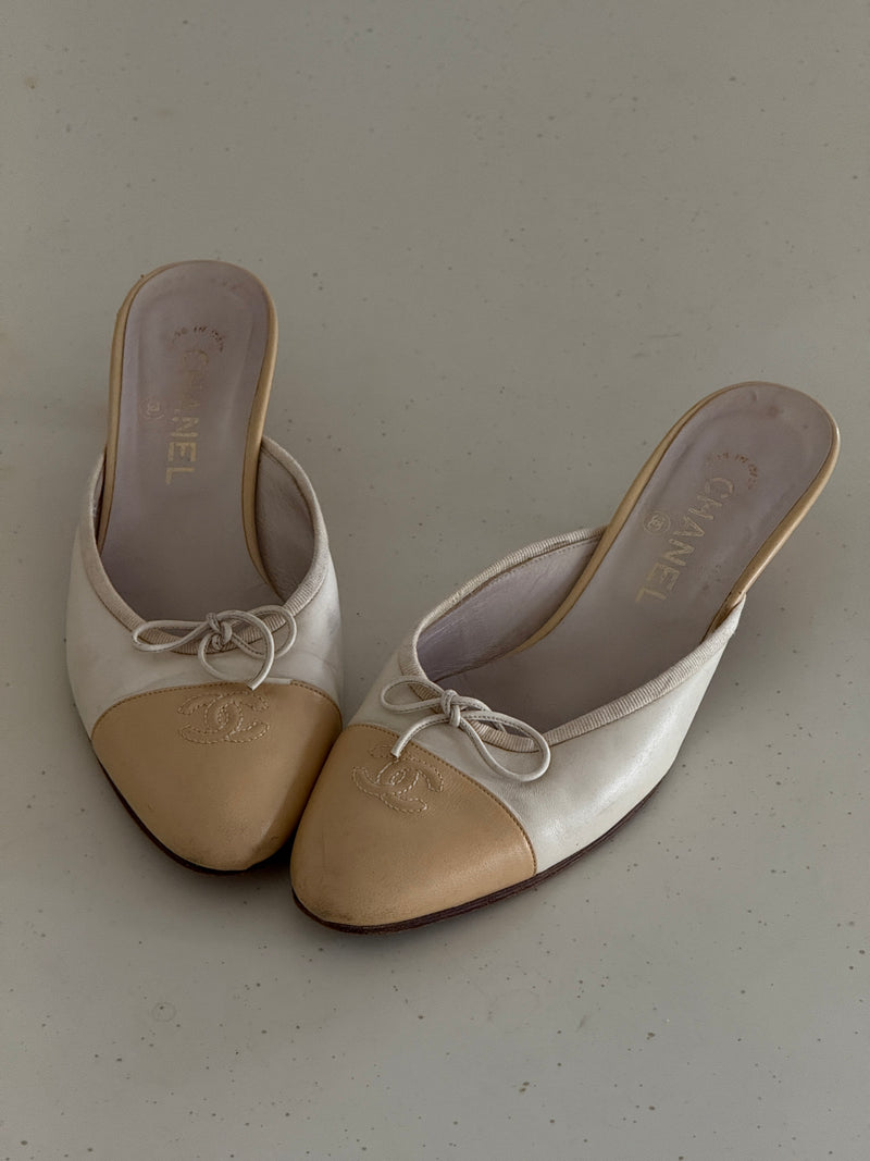 Chanel Mules (37 & 37,5)
