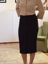 Vintage Pencil Skirt (s)
