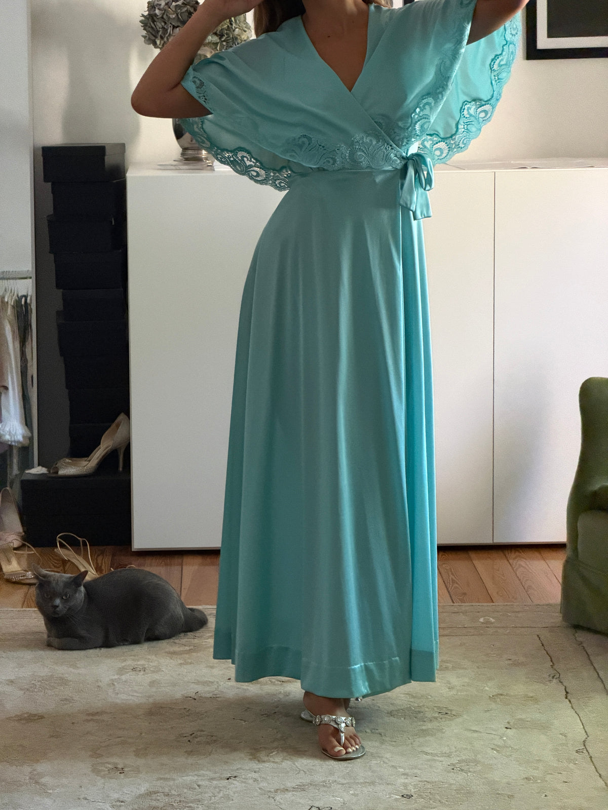 Vintage Robe (s)