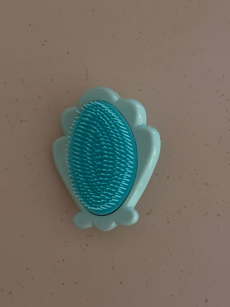 Seashell Brush