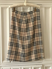 Burberry Skirt (m)