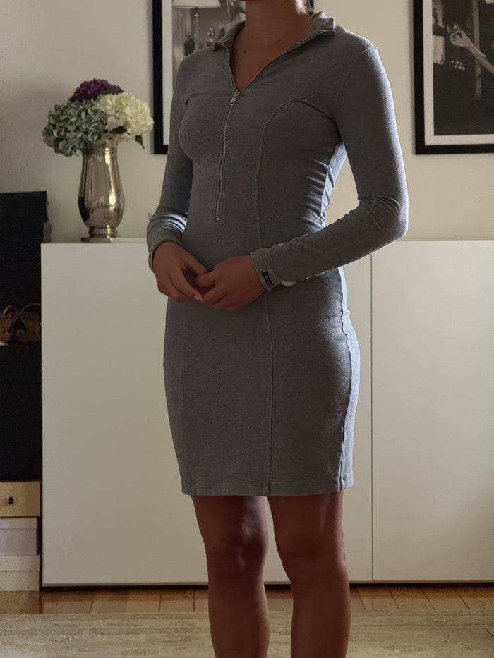 Anti-Flirt Dress (s)