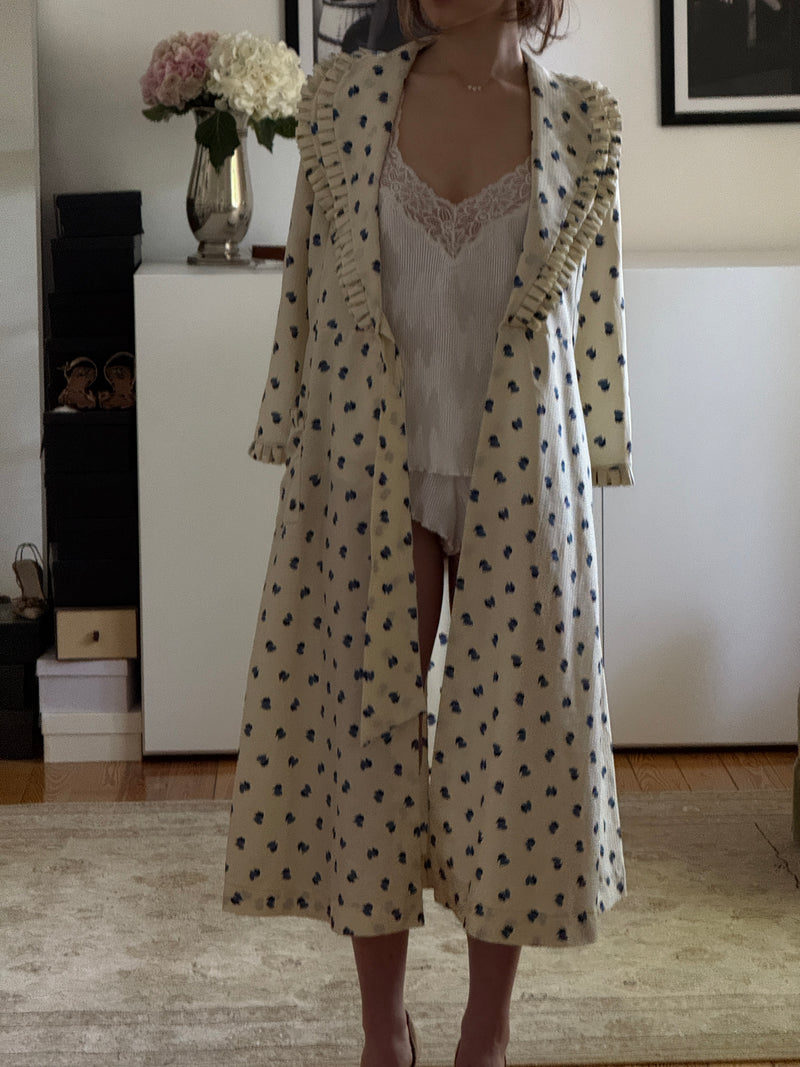 Vintage Ruffle Robe (m)