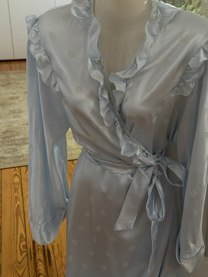 Vintage Robe (s)