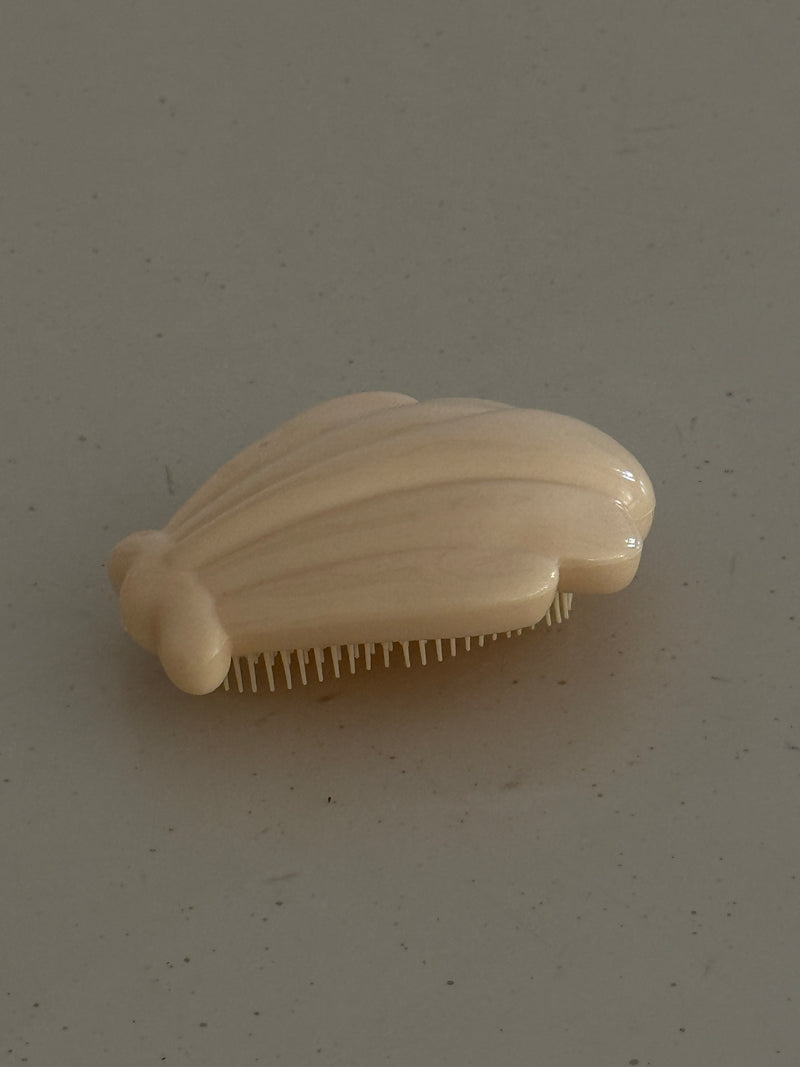 Seashell Brush