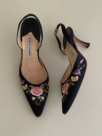 Manolo Blahnik Heels (39)