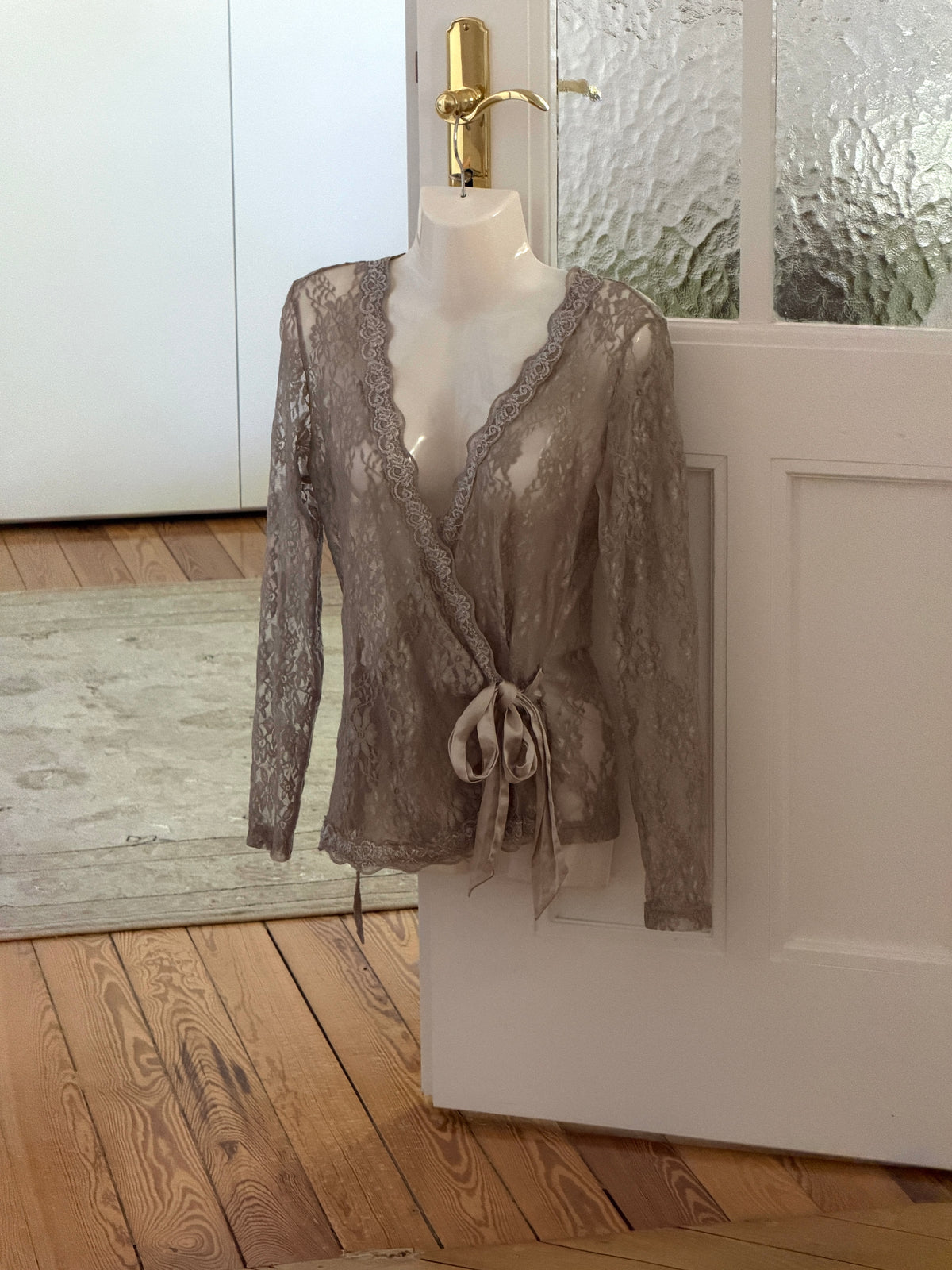 Lace Cardigan (s)
