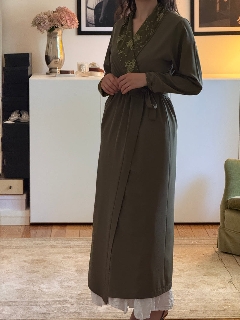 Vintage Robe (s)