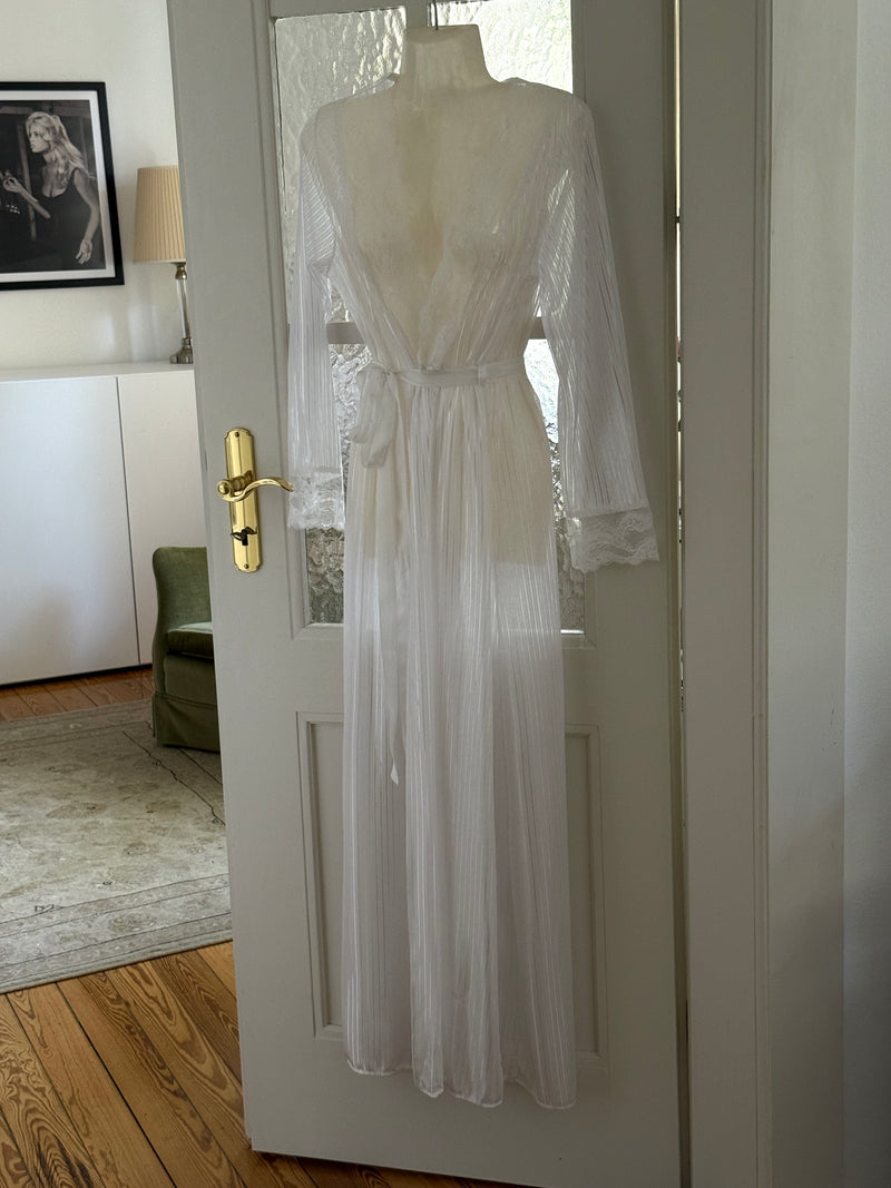 Vintage Lace Robe (s)