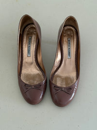Manolo Blahnik Pumps (39)