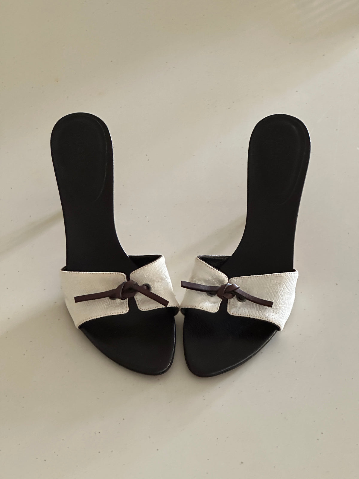 Gucci Bow Mules (40)