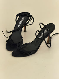 Manolo Blahnik Heels (38)