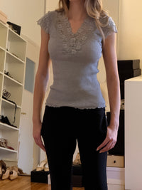 Vintage Lace Top (xs)